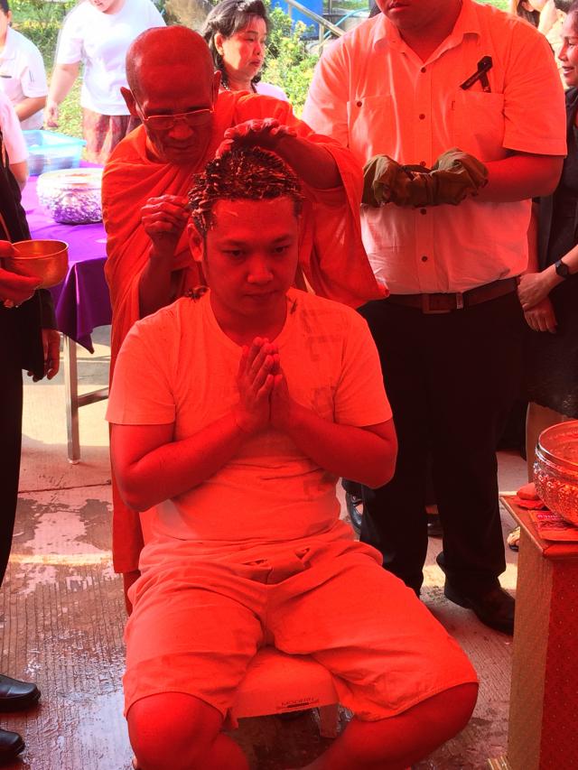 2. มหาวิทยาลัยราชภัฏกำแพงเพชร ร่วมอุปสมบทหมู่ในโครงการ มหาวิทยาลัยราชภัฏทั่วประเทศ