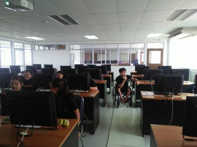 2. การพัฒนาทักษะวิชาชีพบรรณารักษศาสตร์และสารสนเทศศาสตร์ : การซ่อมและลงโปรแกรมคอมพิวเตอร์อย่างง่าย