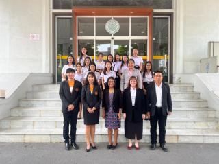 1. อาจารย์และนักศึกษา ชั้นปีที่ 2-3 โปรแกรมวิชาบรรณารักษศาสตร์และสารสนเทศศึกษา คณะมนุษยศาสตร์และสังคมศาสตร์ มหาวิทยาลัยราชภัฏกำแพงเพชร จำนวน 16 คน วันที่ 9 มีนาคม 2566  ได้เข้าร่วมศึกษาดูงาน  ณ หอสมุดแห่งชาติและสำนักหอจดหมายเหตุแห่งชาติ